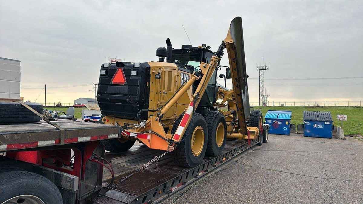 Equipment Hauling Rochester MN
